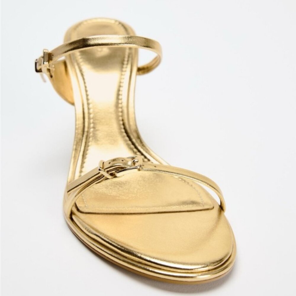 ZARA METALLIC BUCKLE HEELED SANDALS